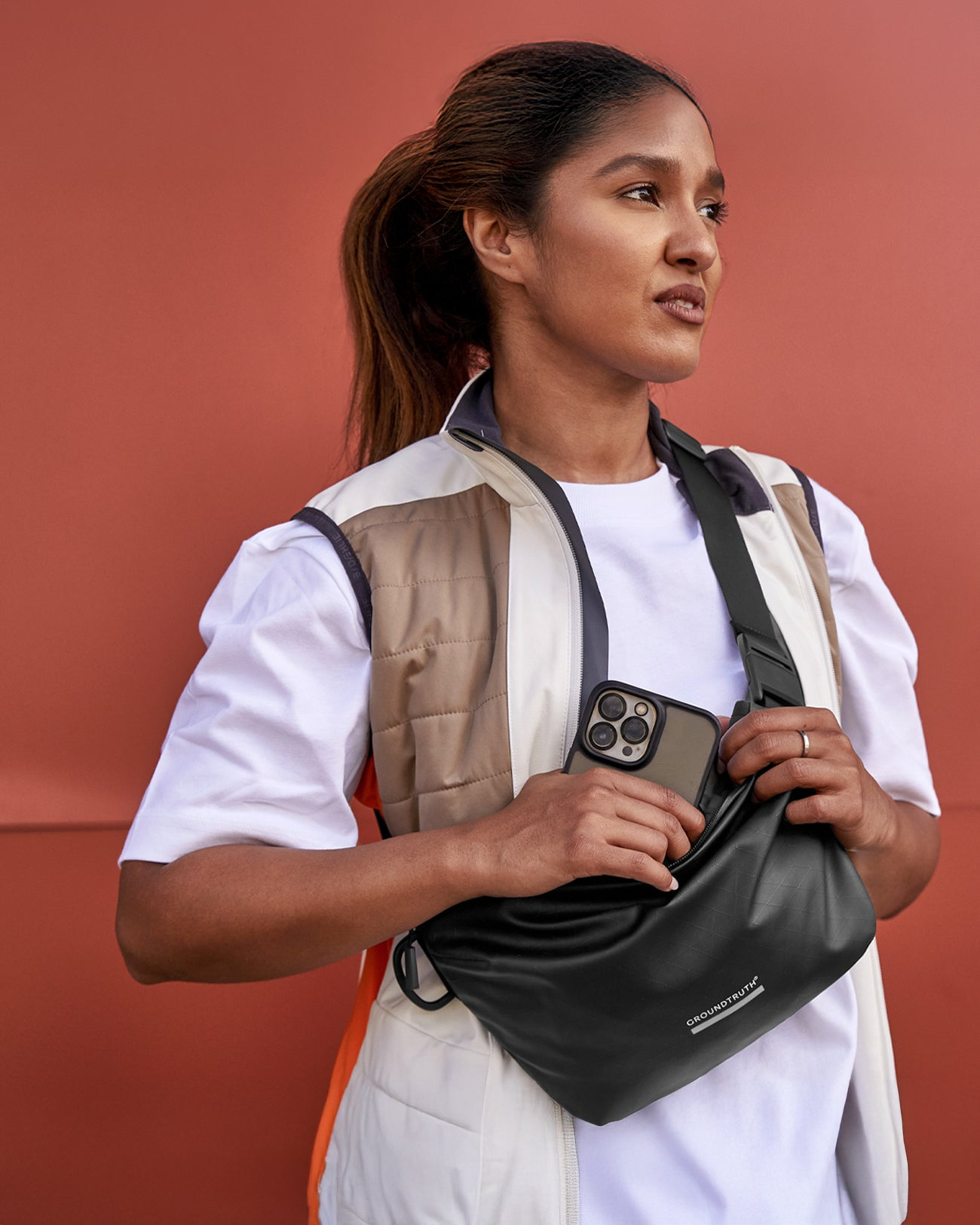 The 2.5L cross-body Sling 