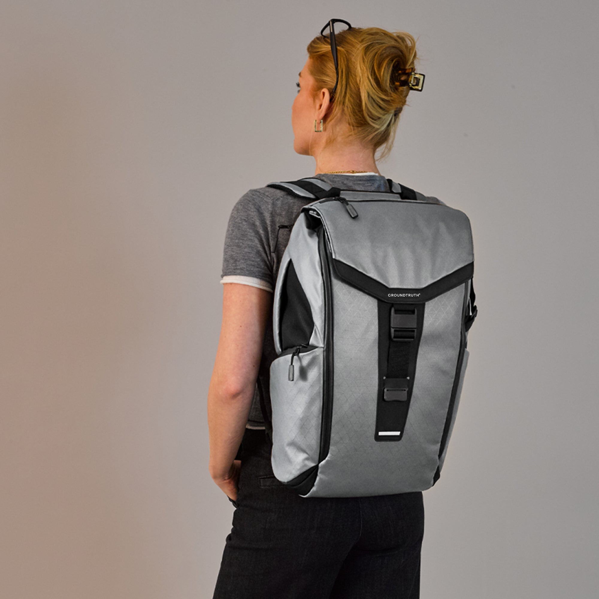 24L Ultimate Backpack | GROUNDTRUTH #color_Summit Grey 