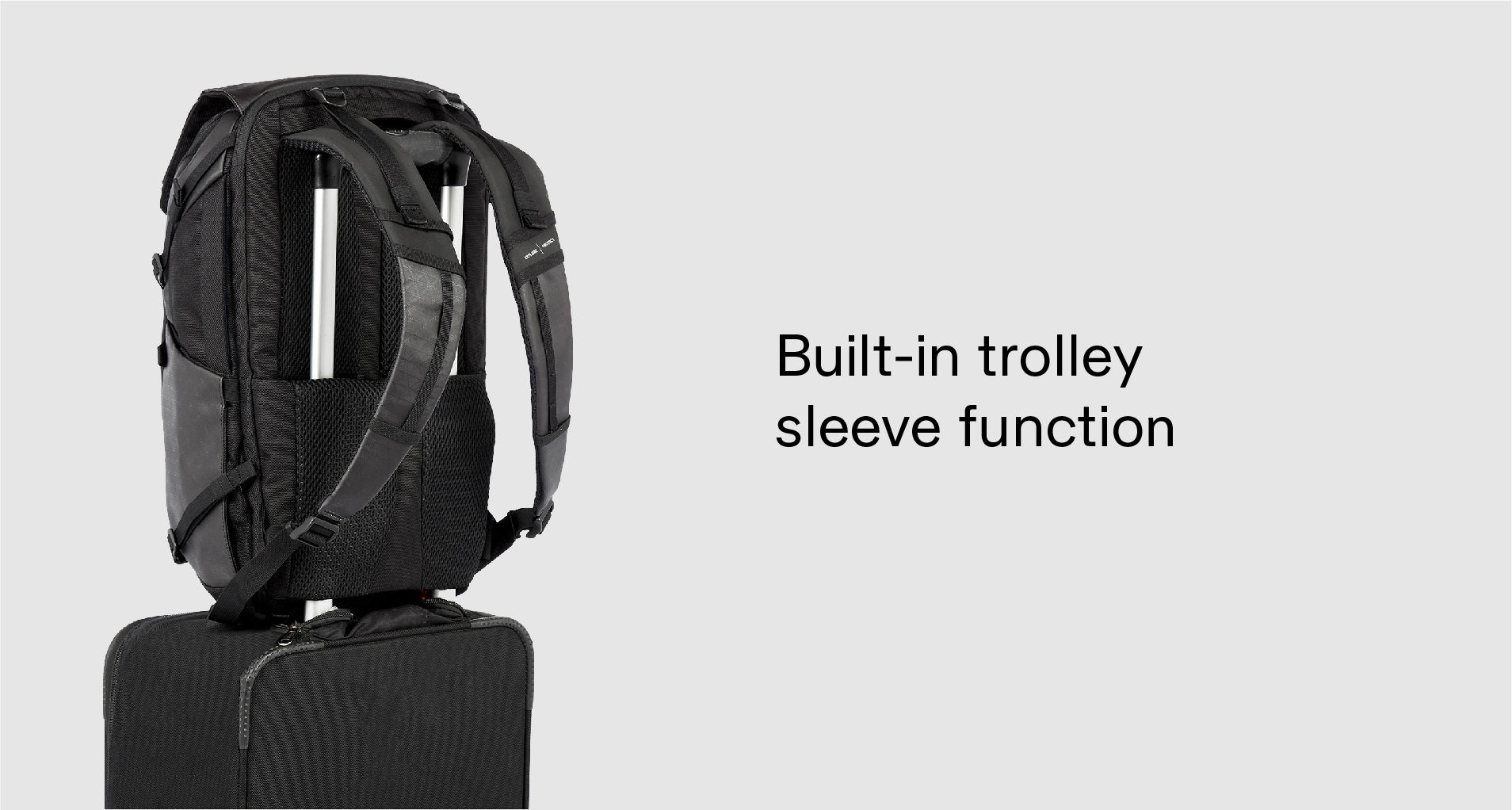 Groundtruth Backpakck's Built-in Trolley sleeve function